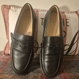 Abeo Boulevard Black Leather Women's Loafers Size 10